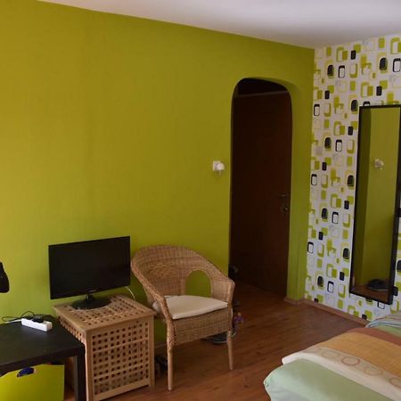 Lovely Apartment At บาลาตอนเฟนีแวช ภายนอก รูปภาพ